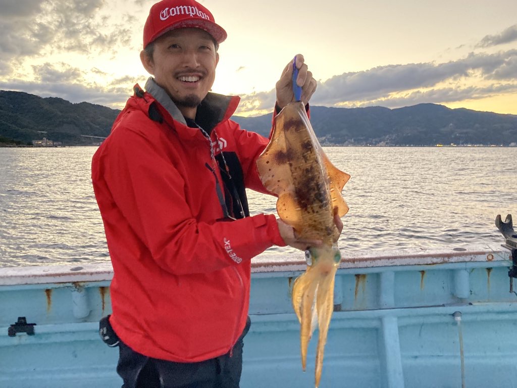 アオリイカ　アオリイカティップラン　ティップランエギング　ティップラン　アオリイカTR